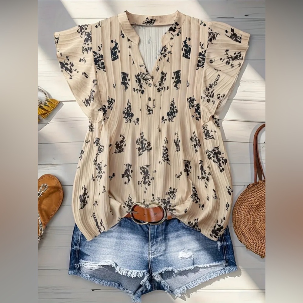 Floral Blouse Cream and Blue Women’s Plus Size 3X